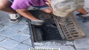 بلدية صيدا تباشر الحملة الدورية لتنظيف وتأهيل مجاري مياه الأمطار استعداداً لموسم الشتاء