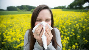 كيف تحصّن نفسك ضد حساسية الربيع؟